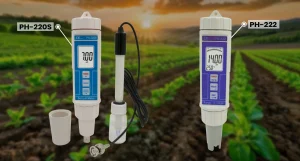 Es una imagen de fondo sobre un campo de plantas en un atardecer y adelnate mostrando 2 quipos de peachimetro de la marca lutron, PH-222 Y PH-220S para medir la humedad del suelo.